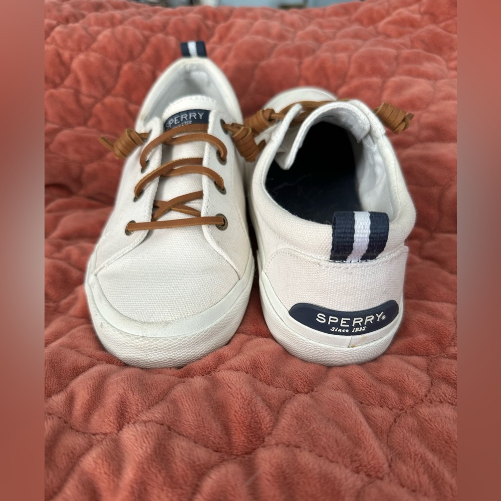 Sperry Pier Wave size 7.5